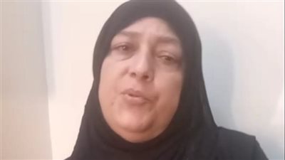 كان بيشيل اللوز.. انهيار والدة شاب ضحية خطأ طبي بالدقهلية: ابني دخل على رجله وخرج في كفن| بث مباشر