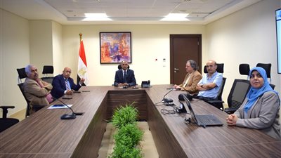 نائب وزير الإسكان يوجه بتحسين مستوى خدمات مياه الشرب المقدمة للمواطنين بالقاهرة التاريخية