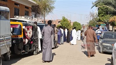 حزن بين أهالي أسوان لحظة وصول جثمان الفنان محمد فوزي لتشييعه إلى مثواه الأخير| بث مباشر