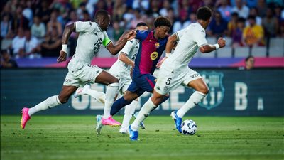 الظهور الأول لـ فليك.. تشكيل برشلونة المتوقع أمام فالنسيا في الدوري الإسباني 