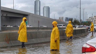 حالة الطقس في السعودية اليوم│ 5 مناطق تشهد سيولًا وعواصف