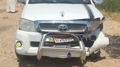 إصابة شخصين إثر وقوع حادث تصادم ملاكي بربع نقل على صحراوي قنا| صور 