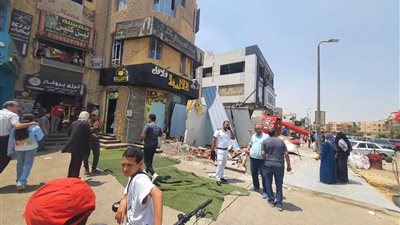 غلق وتشميع وقطع المرافق عن مولين تجاريين بالقاهرة الجديدة لمخالفتهما الشروط