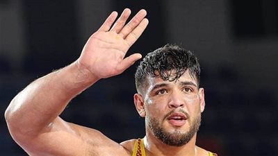 لاعب منتخب مصر للمصارعة: راتبي 7000 جنيه.. ووزير الرياضة دعم الاتحاد أكثر من المطلوب