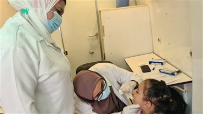 الكشف على 1427 مواطنًا خلال قافلة طبية بقرية النقيدي في البحيرة
