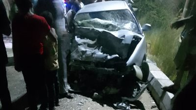 المصيف قلب جنازة.. تفاصيل مصرع زوجين و3 من أبنائهما وإصابة الرابع في حادث تصادم بمحور الضبعة