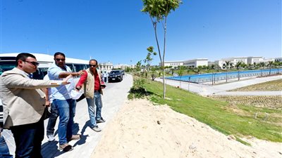 وزير الإسكان يوجه بدفع العمل بمشروعات المرافق وإجراء الصيانة الدورية بالمحطات