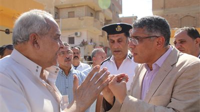 بإجمالي 91 وحدة بيعية.. محافظ الجيزة يتفقد المراحل النهائية لسوق الصف الحضاري قبل افتتاحه قريبا