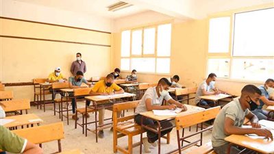 نماذج استرشادية محلولة في الكيمياء لطلاب الثانوية العامة 2025.. 3 نصائح تضمن الدرجة النهائية