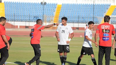 منتخب مصر 2008 يهزم روسيا 2007 وديًا
