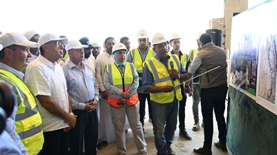 رئيس الوزراء: حريصون على التوسع في تنفيذ مشروعات النقل الذكي بمختلف المناطق