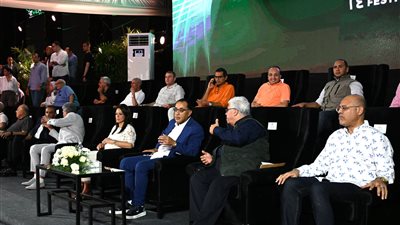 مدبولي: الرالي خطوة مهمة لبناء قدرات مصنعي السيارات الكهربائية من شباب كليات الهندسة 