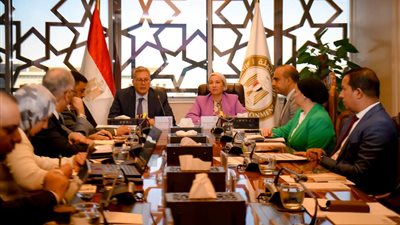 البترول يوجه الشركات نحو الاستثمار في الطاقة المتجددة من النفايات