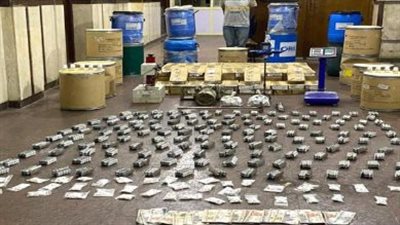 حشيش وآيس وهيروين.. القبض على 416 تاجر مخدرات خلال 24 ساعة