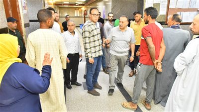 بسبب تأخر دخول مريض.. محافظ أسيوط يُحيل مسئول بمستشفى الإيمان العام للتحقيق| بث مباشر 