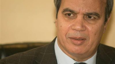 عميد كلية العلوم الإسلامية الأسبق: الكاميرا الخفية قلة أدب وتقليد للغرب