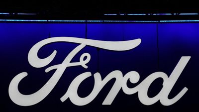 حريق مصنع ألومنيوم سيؤثر على صافي أرباح شركة فورد بما يصل إلى مليار دولار.. ما القصة؟