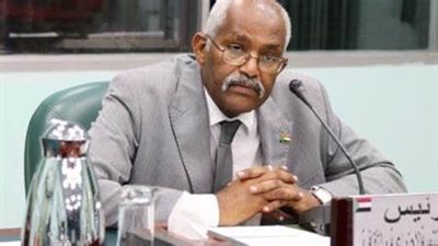 تفاصيل وفاة وزير التربية والتعليم السوداني داخل فندق في الدقي | بث مباشر