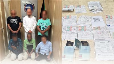 بينهم مصريون.. إحالة تشكيل عصابي تخصص في الإتجار بالإقامات والتزوير بالكويت 