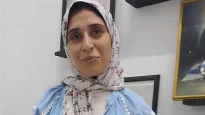 مروة تركت الهندسة واتجهت لتعليم الرسم لذوي الهمم بالغربية: عملت الحاجة اللي بحبها |بث مباشر