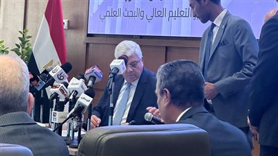 وزير التعليم العالي: الحد الأدنى للقبول بكلية العلاج الطبيعي 92.19% وطب الأسنان 92.80%