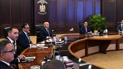 مدبولي يطالب بالتوسع في صناعة السيارات بمصر.. ونيسان تخطط لضخ 55.9 مليون دولار استثمارات