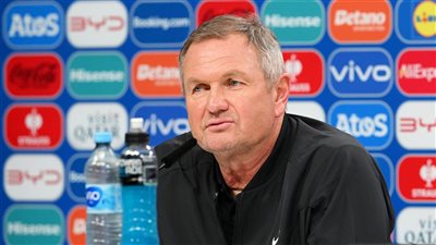 مدرب منتخب سلوفينيا: تلقيت عرضا لتدريب بيراميدز وهذا كان ردي.. وأعرف الأهلي جيدا