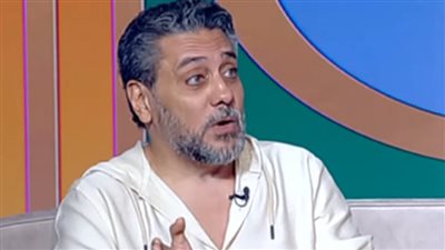 تامر فرج عن وعكته الصحية: أجلت العملية لأني كنت حاسس ملك الموت مرفرف علينا| فيديو