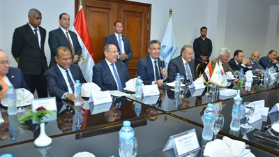 وزير التموين يلتقي رئيس الاتحاد العام للغرف التجارية لبحث آليات التعاون المشترك