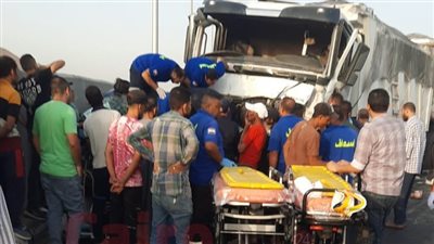 بعد إصابة 26 شخصا وتصادم 25 سيارة في حادث الدائري.. غلق طريق الوصلة المتجه للرماية| بث مباشر