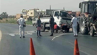 انقلاب سيارة نقل محملة بسولار على طريق الفيوم الصحراوي دون إصابات