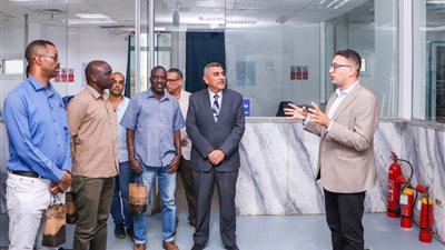 وفد سوداني يزور ميناء دمياط للتعرف على التجربة الرائدة في مجال التحول الرقمي وميكنة الإجراءات