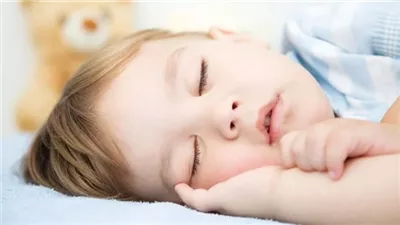 عدد الساعات المناسب لكل سن.. ما هي كمية النوم الكافية التي يحتاجها طفلك؟