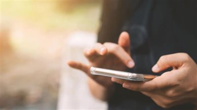 دراسة: تطبيق جديد يساعد الشباب على التعامل مع القلق