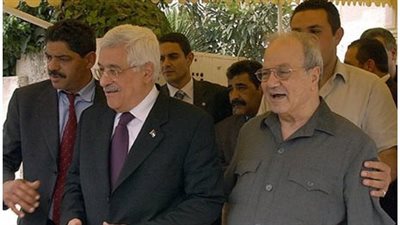 وفاة فاروق القدومي أحد مؤسسي حركة فتح.. وأبو مازن ينعاه