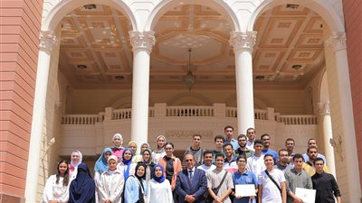 جامعة المتفوقين.. 13 من أوائل الثانوية العامة يتقدمون للالتحاق بالجامعة البريطانية