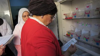 نائب وزير الصحة تتفقد المركز الصحي الحضري بإيتاي البارود.. وتوصي بتوفير ألبان الأطفال