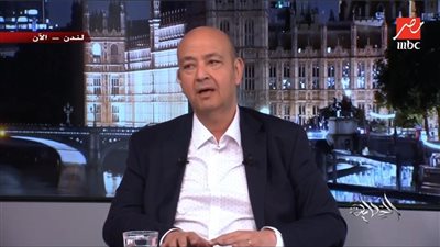 عمرو أديب يقدم العزاء في وفاة الدكتور وليد مصطفى: عمل منصات إعلامية اسمها زي الطبل على رأسها القاهرة 24