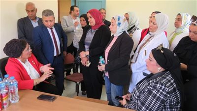 نائب وزير الصحة تتفقد وحدة طب أسرة الحجناية بالبحيرة.. وتشيد بمستوى الأداء