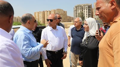  محافظ القاهرة يشدد على تكثيف حملات إزالة البناء المخالف على الفور 