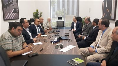 البيئة والتنمية المحلية يناقشان الإجراءات التنفيذية لمشروع معالجة المخلفات بالعاشر من رمضان