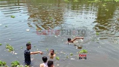 انتشال 7 من مصابي سقوط ميكروباص في ترعة المريوطية | صور