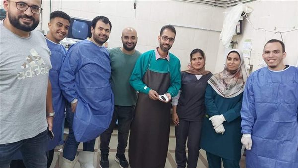 استخراج هاتف من معدة