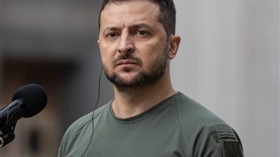 الرئيس الأوكراني يزور قاعدة رامشتاين الأمريكية غرب ألمانيا لطلب أسلحة جديدة