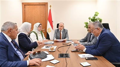 وزير الري يوجه بسرعة بحث الطلبات المتعلقة بإحلال وتجديد الكباري والبدالات