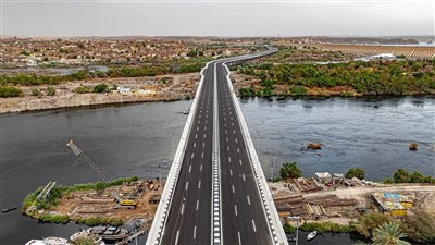 بطول 3.35 كم.. النقل تستعرض أعمال التشغيل التجريبي لـ محور بديل خزان أسوان