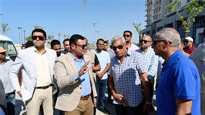 وزير الإسكان يوجه بإعداد تقرير دوري عن تنفيذ روافع مياه القاهرة الجديدة