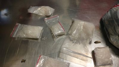 إحباط محاولة تهريب مادة الأيس المخدرة بمطار القاهرة 