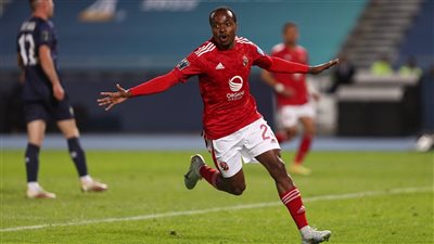 شوبير: أشك في مفاوضات الزمالك مع تاو.. ومهاجم الأهلي لم يتم إيقافه لتوقيعه للأبيض 