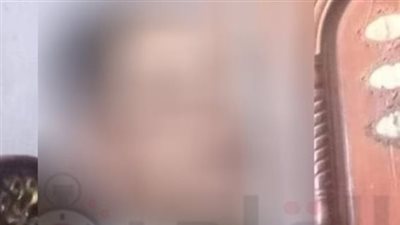 لرفضها بيع المنزل.. زوج يتخلص من ابنته الرضيعة وزوجته شنقًا بدمياط| بث مباشر 